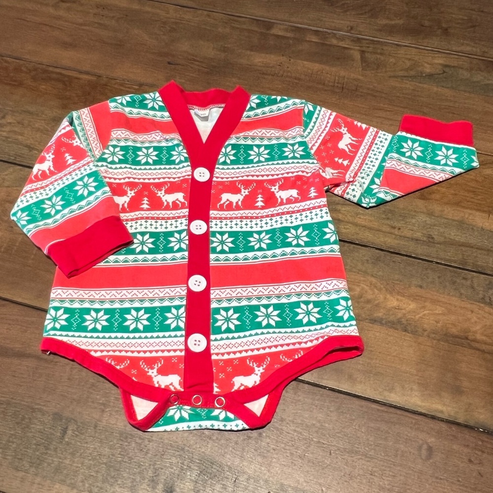 🎄Festive Christmas 12 mo. Onesie🎄